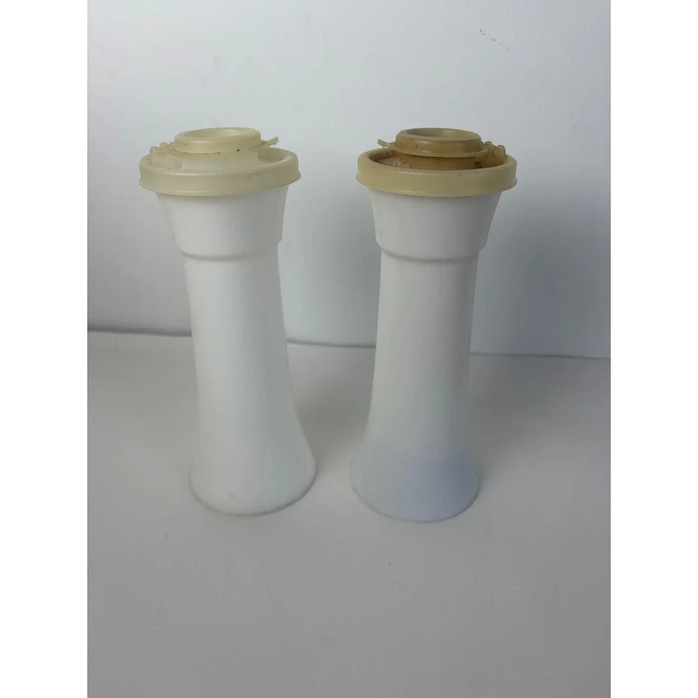 Vintage Tupperware Hourglass Salt and Pepper‎ Shakers White Set of 2 Flip Top 6